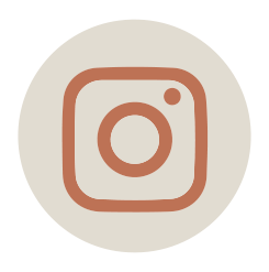 Link to Weddings by Holly Lou Instagram Page