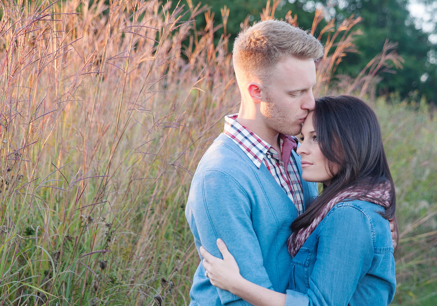 Cody and Kelsey take engagement photos at Rock Cut State Park in Caledonia, IL